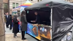 Супруги из Узбекистана готовят плов на улицах Лондона и мечтают открыть свой ресторан