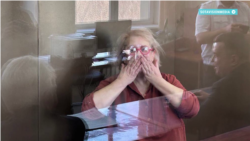 Политзаключенная-кинокритик Екатерина Барабаш отправлена под домашний арест в Москве