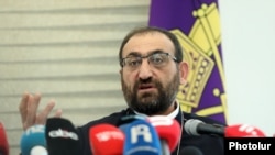 Аршак Хачатрян