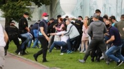 Задержания во время мирной акции солидарности в поддержку не допущенных к выборам Виктора Бабарико и Валерия Цепкало. Беларусь, Минск, 14 июля 2020 года