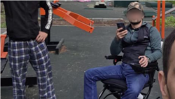 "Из 58 человек в живых остались четыре или пять". Таджикистанец рассказал, как его завербовали в армию РФ и отправили в "мясной штурм"