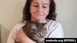 Галина Дербыш (с котом) 