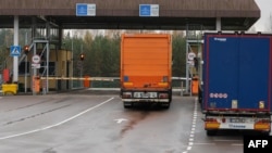 Грузовики на границе Беларуси и Литвы